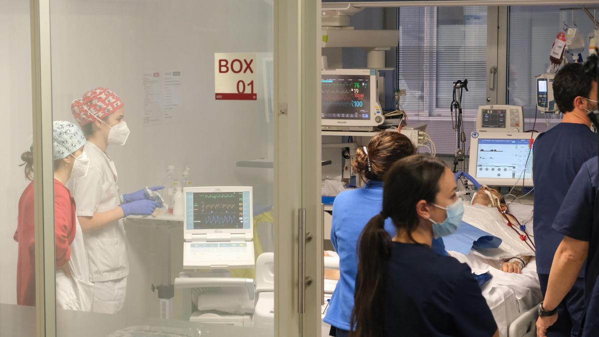 UCi de un hospital de la provincia de Alicante durante la pandemia de coronavirus