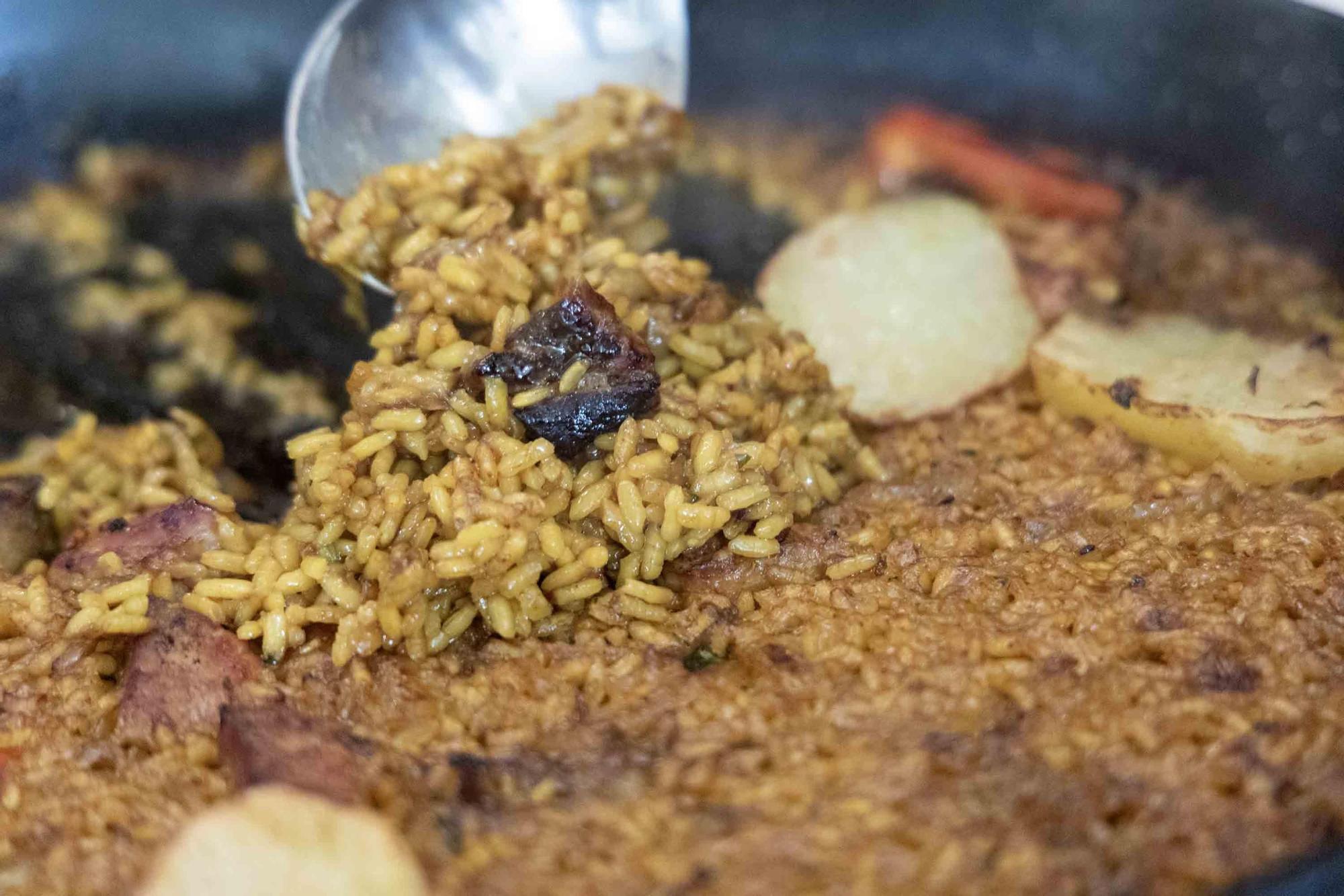 El restaurante Govana de Alicante conquista Menjars de la Terra con su arroz de cebolla y atún fresco