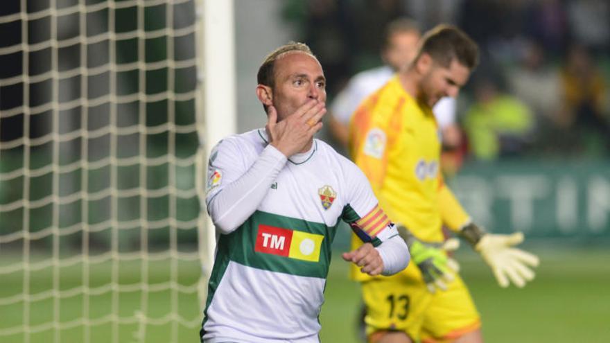 Nino, capitán del Elche.