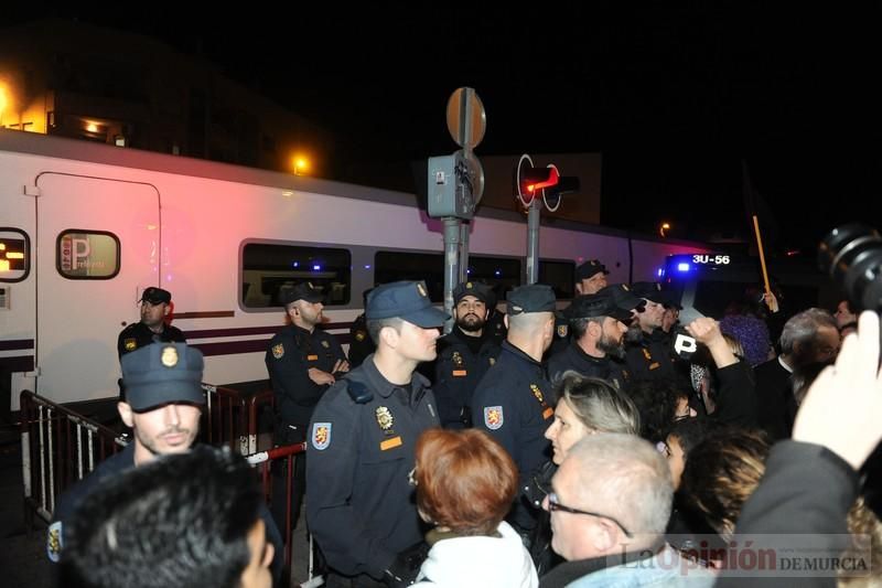 Vuelve la violencia a las vías con el 8 de Marzo