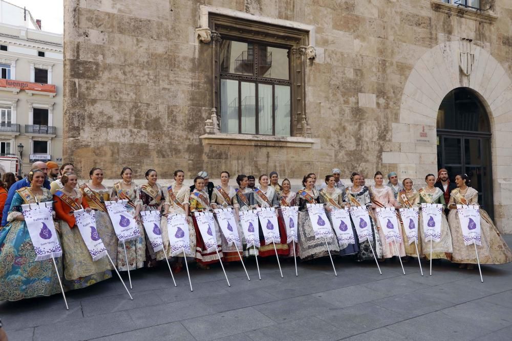 Entrega de estandartes de la Diputación a las Fallas