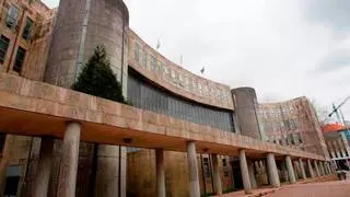 A juicio cuatro acusados de atracar una joyería en Boiro y huir con 60.000 € en joyas
