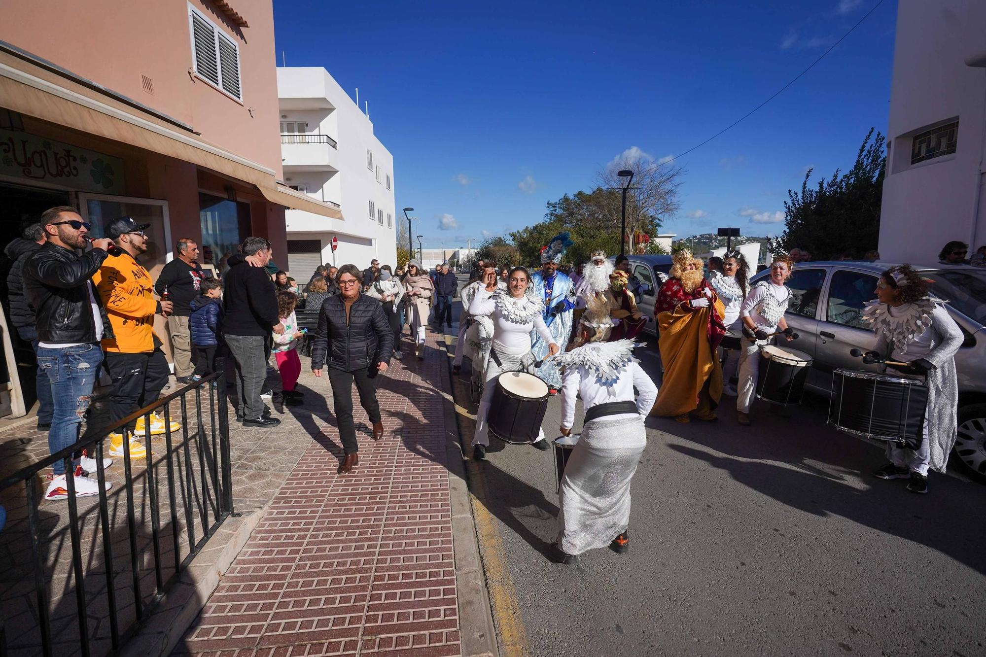 Cabalgata de Reyes en Jesús y Puig d'en Valls (2024)