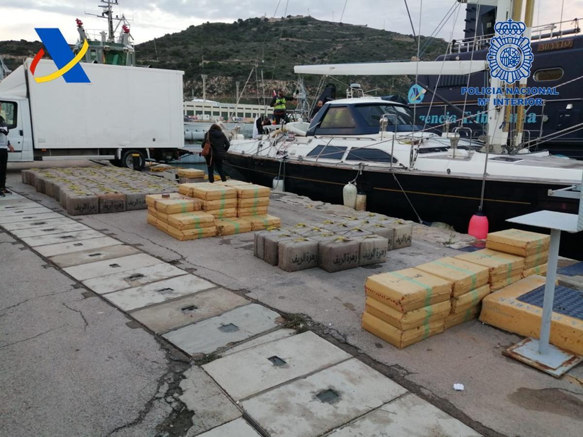 Imagen del velero intervenido por las autoridades en Cartagena.