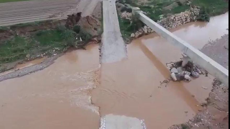 A vista de dron, la Rambla del Albujón a su paso por los Conesas, tras las lluvias