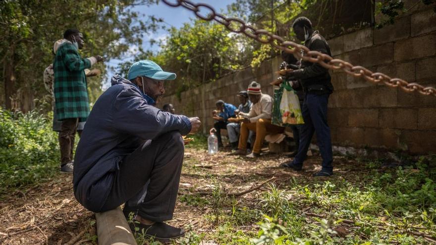 Los jefes de un cártel alimentario gestionarán la comida para migrantes en Canarias