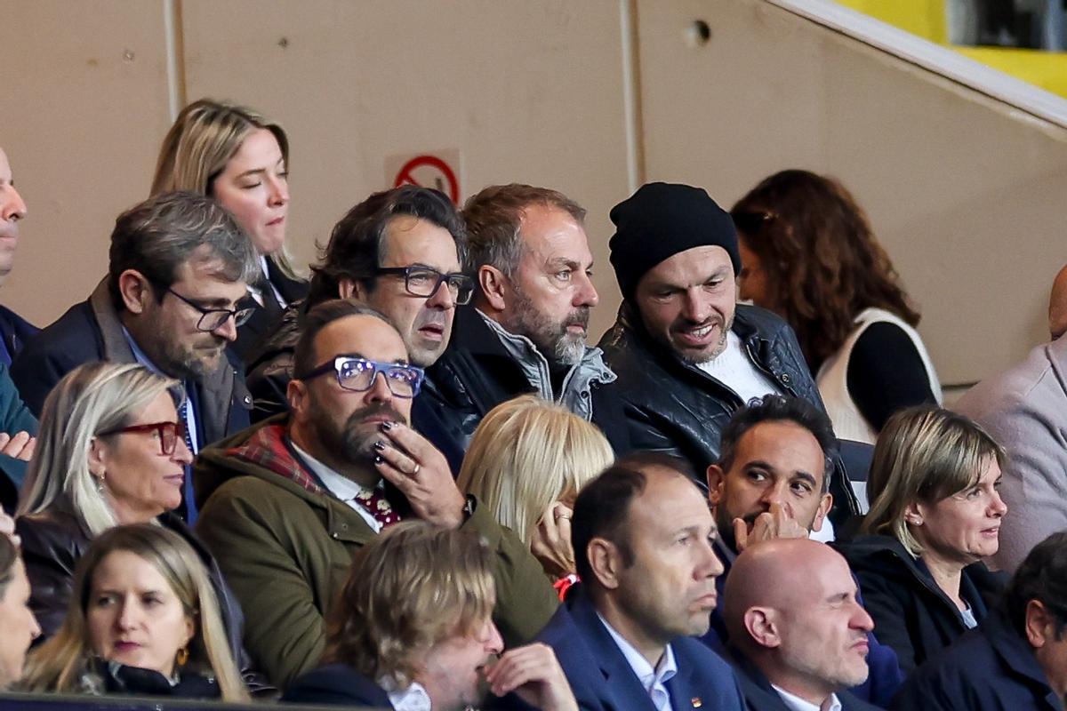 Hansi Flick, presente en Motjuïc para ver el Catalunya-Palestina