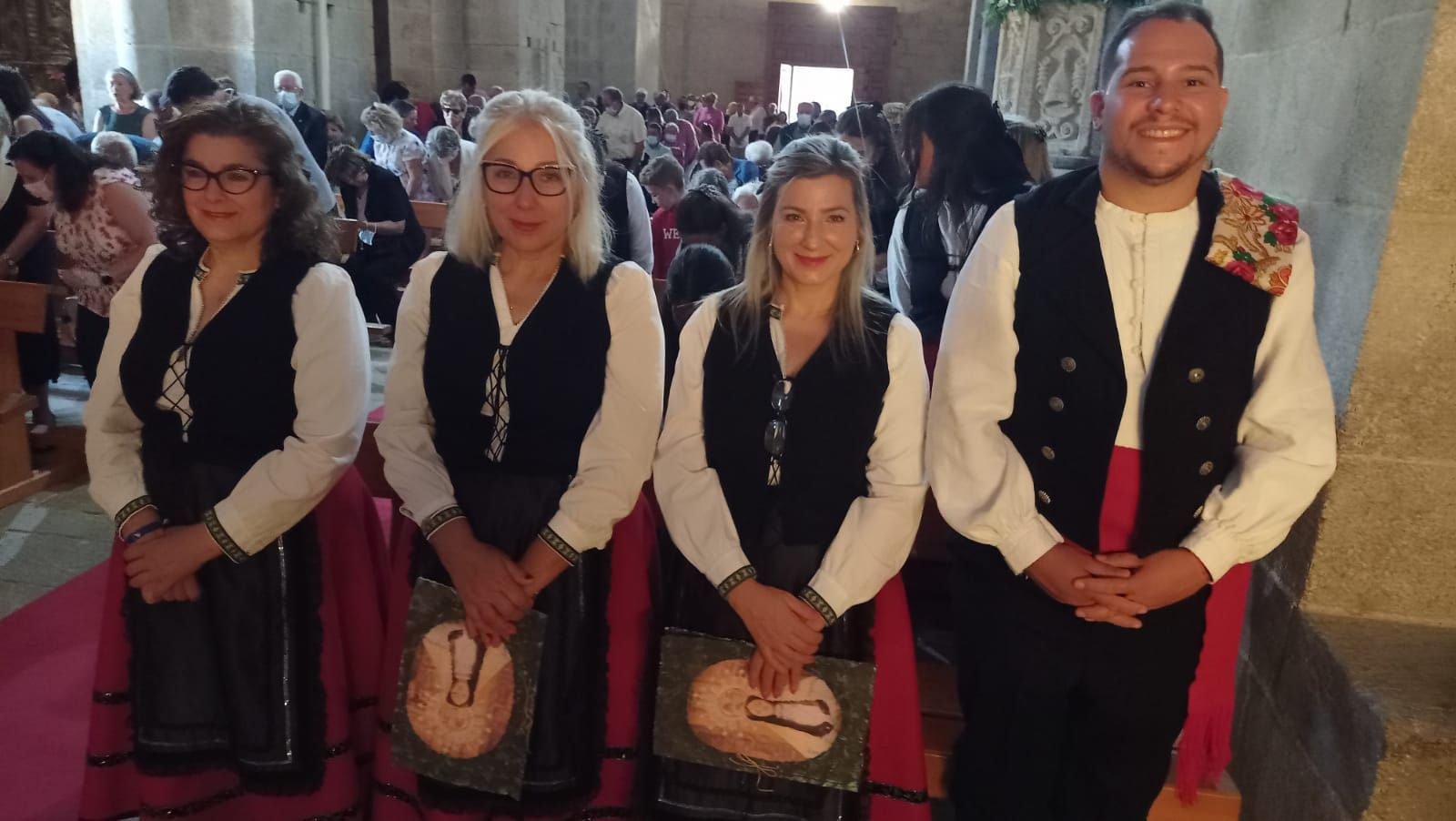 GALERÍA | La procesión de la Virgen Peregrina, en imágenes