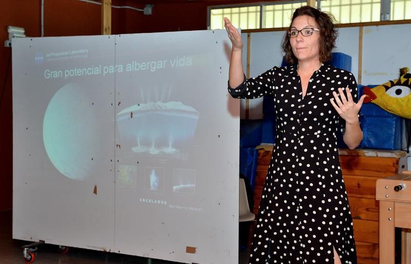 20/06/2018 CARRIZAL, INGENIO. La ingeniera aeronáutica de la Nasa, Mar Vaquero, ofrece una charla a los alumnos del colegio de primaria Tomás Morales. SANTI BLANCO  | 20/06/2018 | Fotógrafo: Santi Blanco