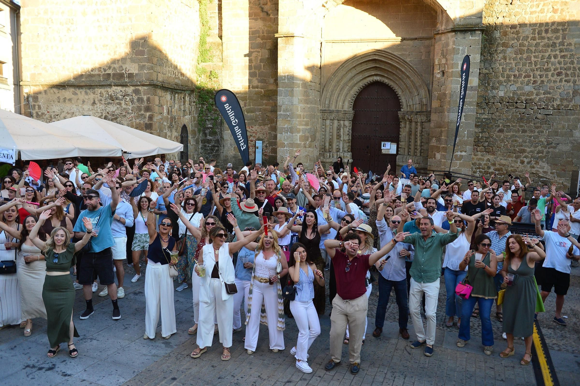 FOTOGALERÍA | Búscate en las cañas del sábado de feria en Plasencia