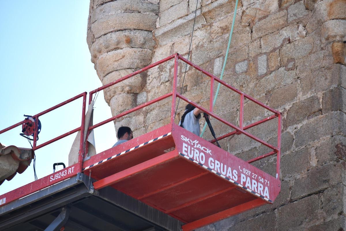 Galería | El Arco de la Estrella de Cáceres cierra por las mañanas Galería | El Arco de la Estrella de Cáceres cierra por las mañanas