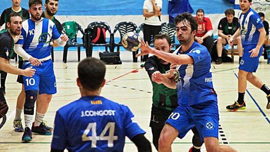 Handbol Victòria del Banyoles a la fase d&#039;ascens