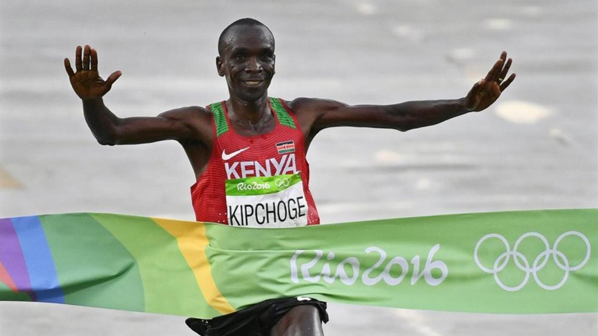 Eliud Kipchoge renuncia al Mundial para ir a por el récord del mundo de maratón en Berlín