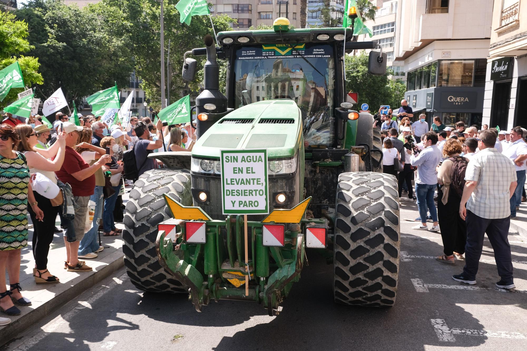 Los agricultores dictan sentencia: el recorte del Tajo-Segura nos lleva a la ruina y la clase política no ha hecho nada