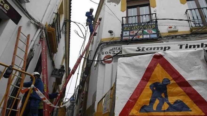 El Consistorio quiere un casco histórico con menos contaminación visual