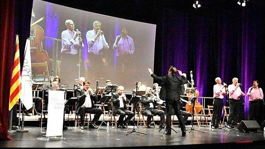 Concert en l&#039;acte institucional.