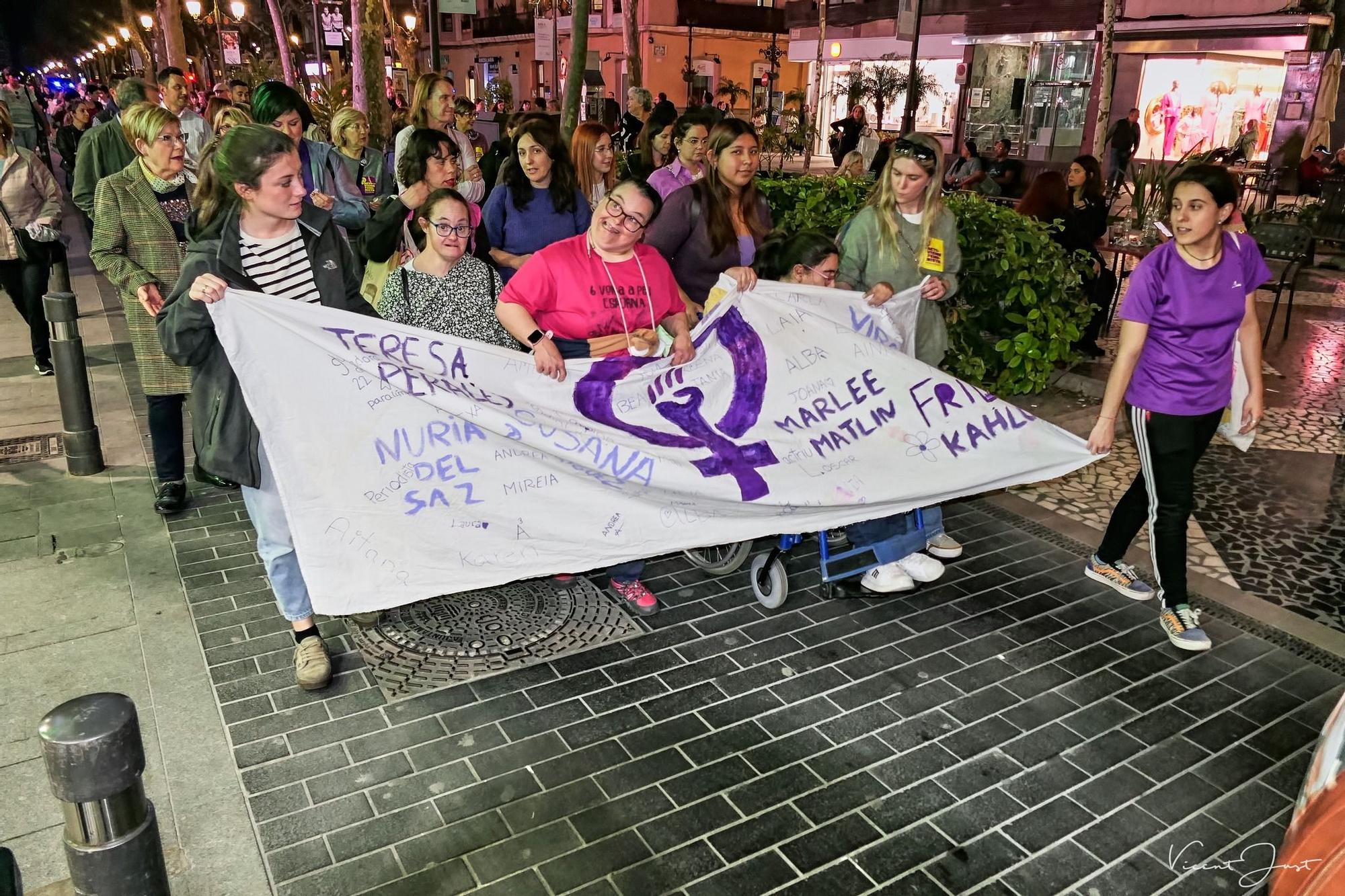 La manifestación feminista del 8M en Gandia