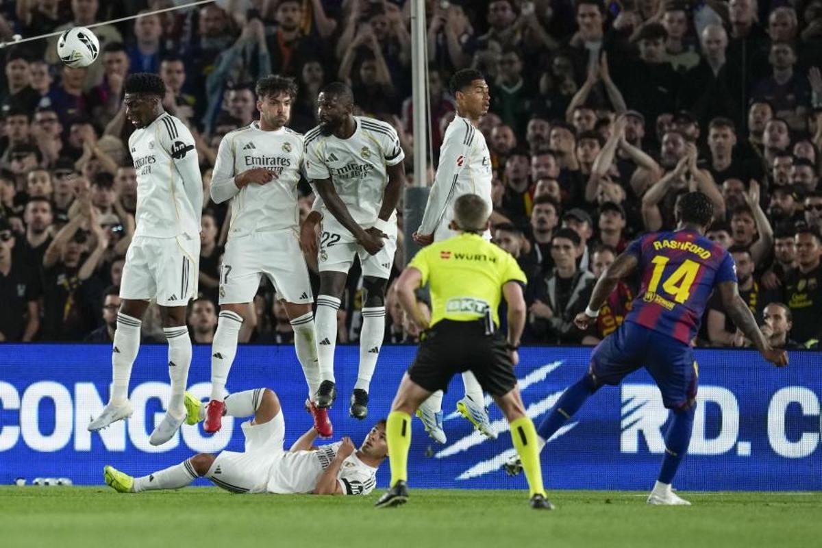 El Barça gana la liga frente al Madrid El Barça gana la liga frente al Madrid
