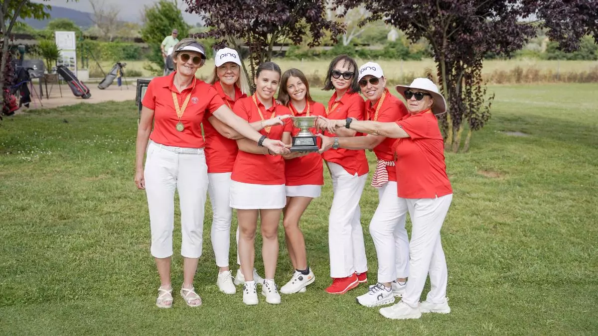Mas Nou Femen赤 i Green Team Urgell, campiones del XVI Interclubs Femen赤 de Pitch & Putt