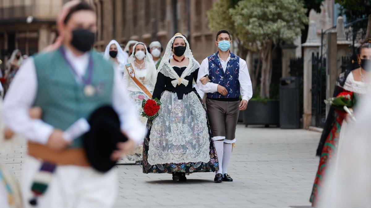 Búscate en el segundo día de Ofrenda por la calle Caballeros (entre las 18.00 y las 19.00 horas)