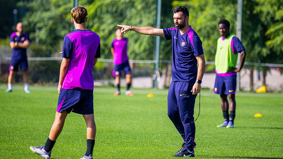 Último entreno del Barça Juvenil A antes del partido de la UEFA Youth League ante el PSG
