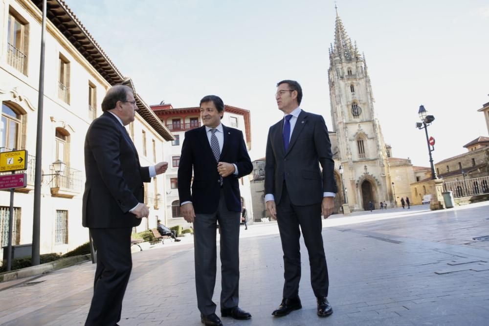 Reunión en Oviedo de los presidentes de Asturias, Galicia y Castilla y León