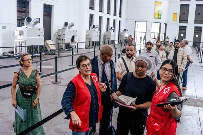 Barcelona atiende a más de 47.000 personas desde el inicio del proceso de regularización de inmigrantes