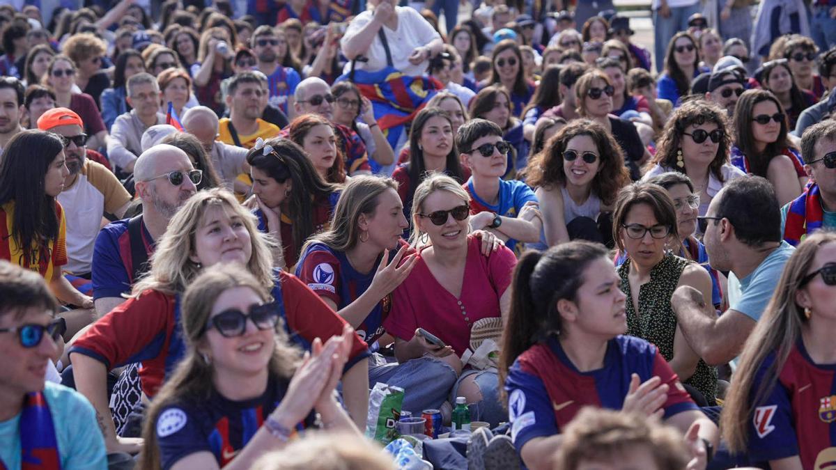 Ambiente en Barcelona por la  final de la Champions femenina Barça-Arsenal