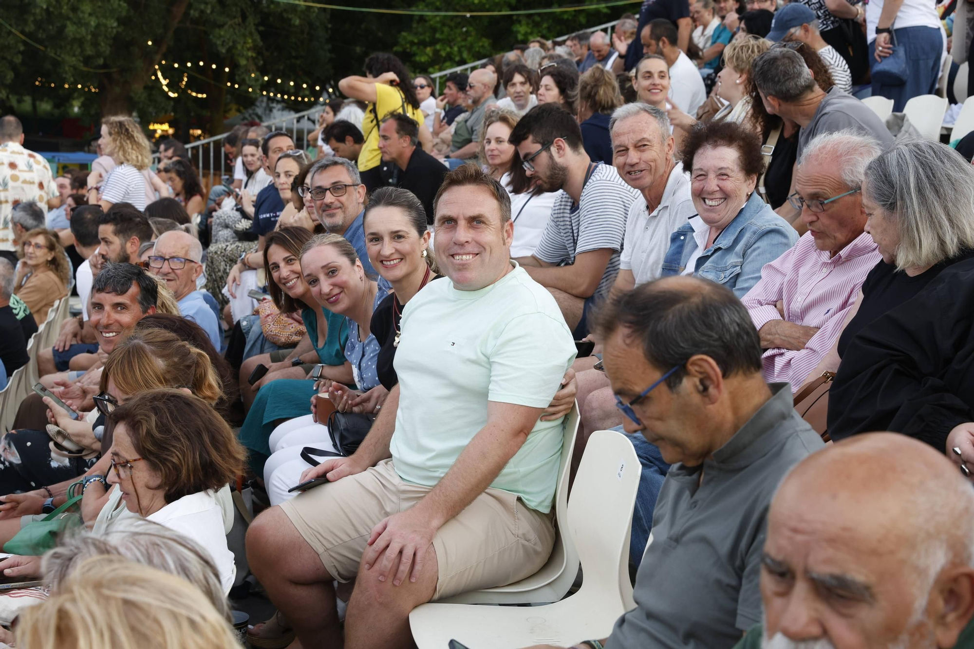 EN IMÁGENES | Gijón rinde homenaje a Sabina: de aquí a la eternidad