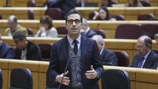 El Gobierno defiende su entrada en Telefónica, Indra e Hispasat como “protección frente a proteccionistas del extranjero”