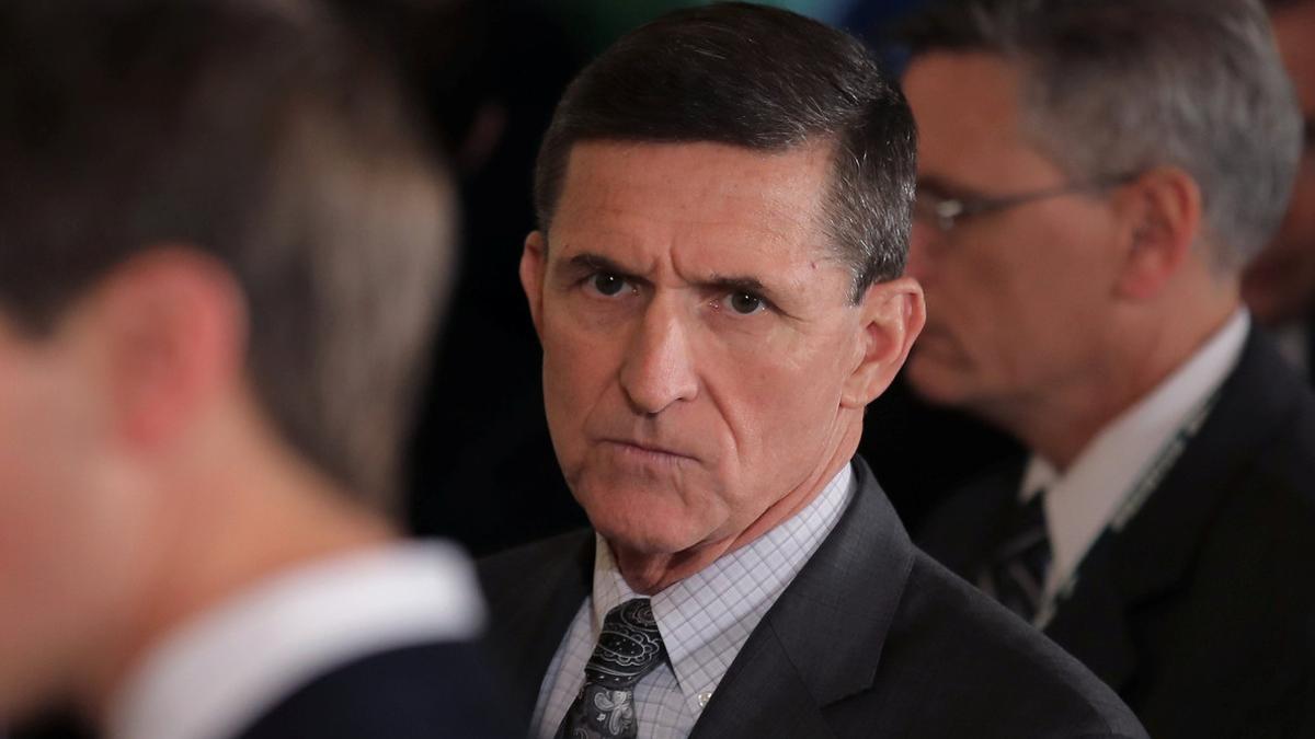 Michael Flynn, antes de la rueda de prensa de Trump y el primer ministro canadiense, Justin Trudeau, el lunes.