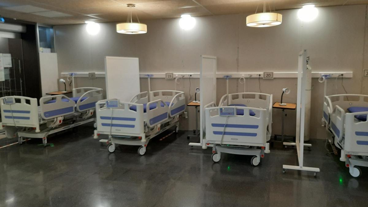 Así ha habilitado el Hospital General de Elche la cafetería y la capilla  para enfermos sin coronavirus