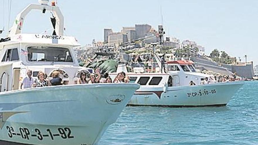 Peñíscola recuerda a las barcas de pesca siniestradas en la jornada de Sant Pere
