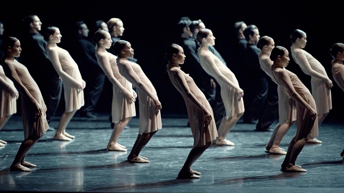 Momento de la representación del 'Stabat Mater' a cargo de los Ballets Canadiens de Montréal