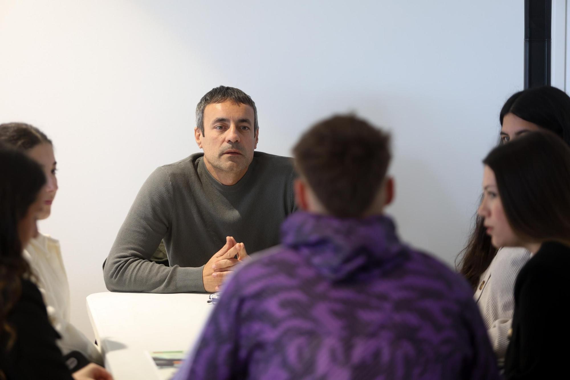 Galería: Encuentro de empresas con alumnos de FP en el Recinto Ferial de Ibiza