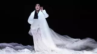 Rossy de Palma y las mujeres que sufren el desamor: un atípico (y controvertido) debut en el Teatro Real