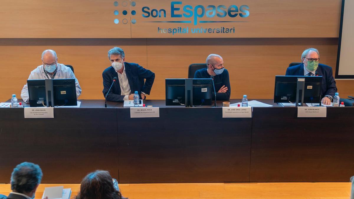 Joan Salvà, Miquel Roca, Oriol Lafau y Juan Blanco, en Son Espases.