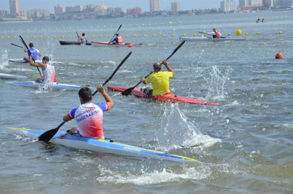 Liga Autonómica de Piragüismo en Playa Paraíso