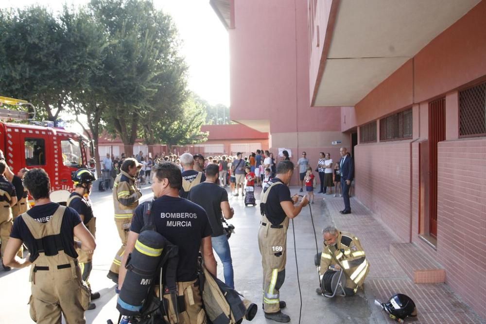 Susto en el colegio de Santa María de Gracia por un incendio en la despensa