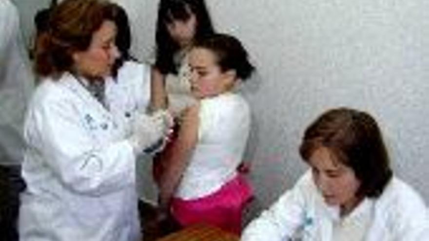 Comienzan las vacunaciones masivas contra la meningitis