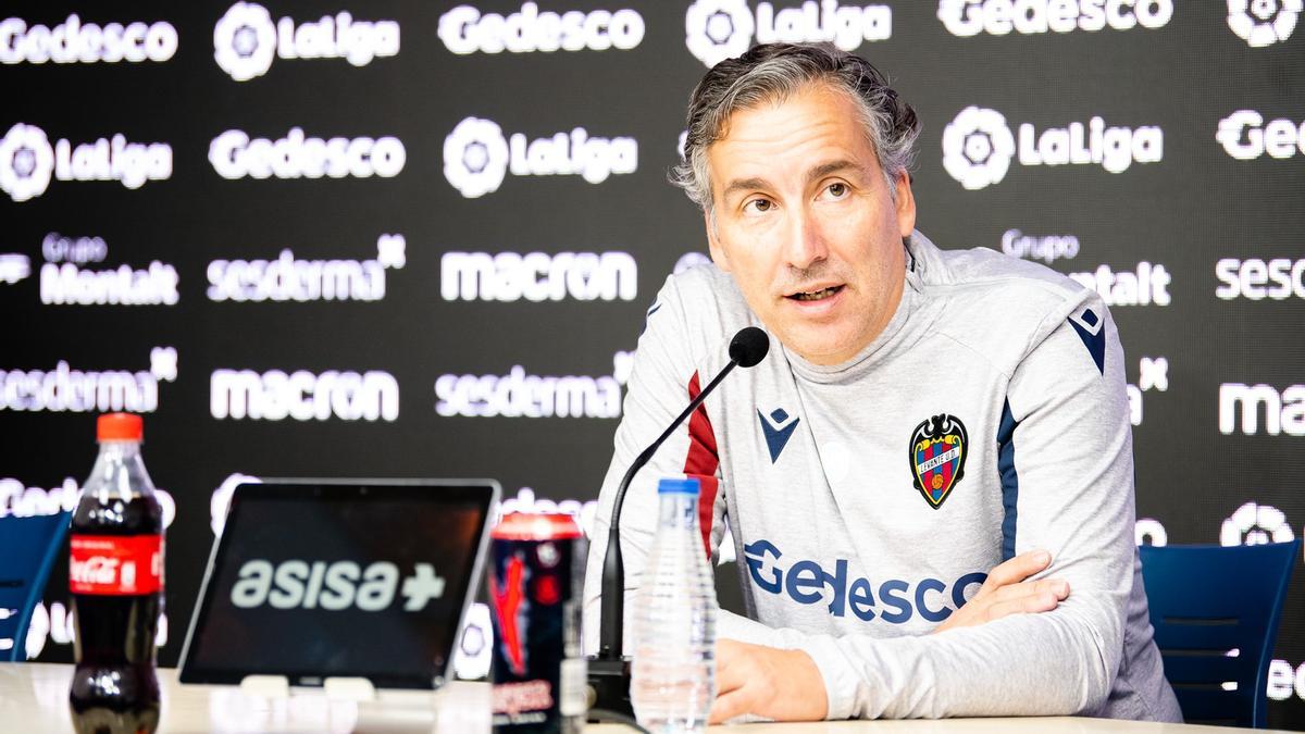 Javi Pereira, en rueda de prensa