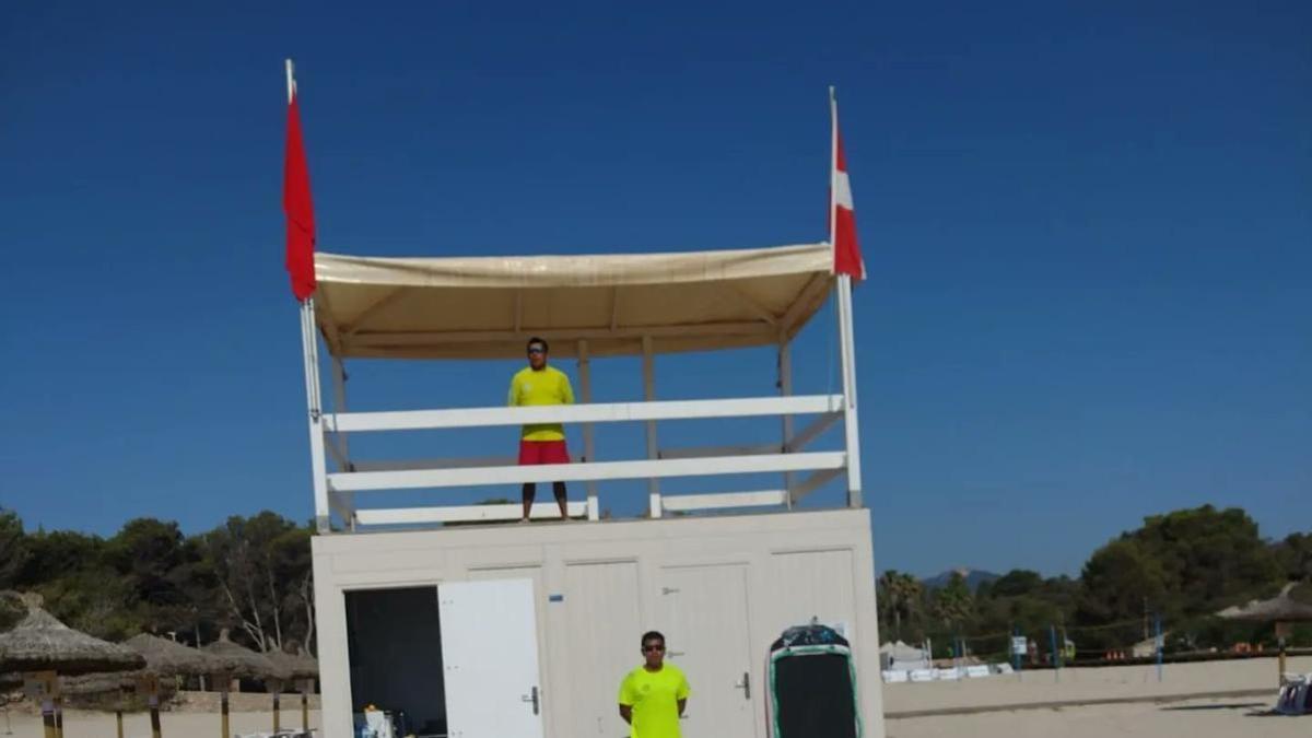 Se ha izado la bandera roja en Cala Marçal, Portocolom.