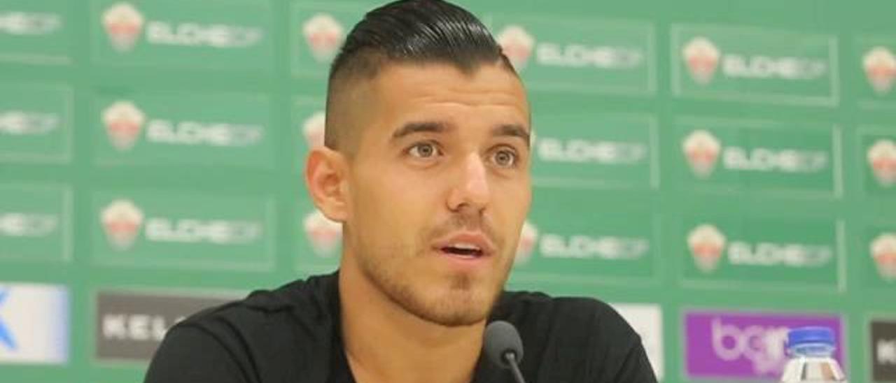 Josete, presentado como nuevo jugador del Elche