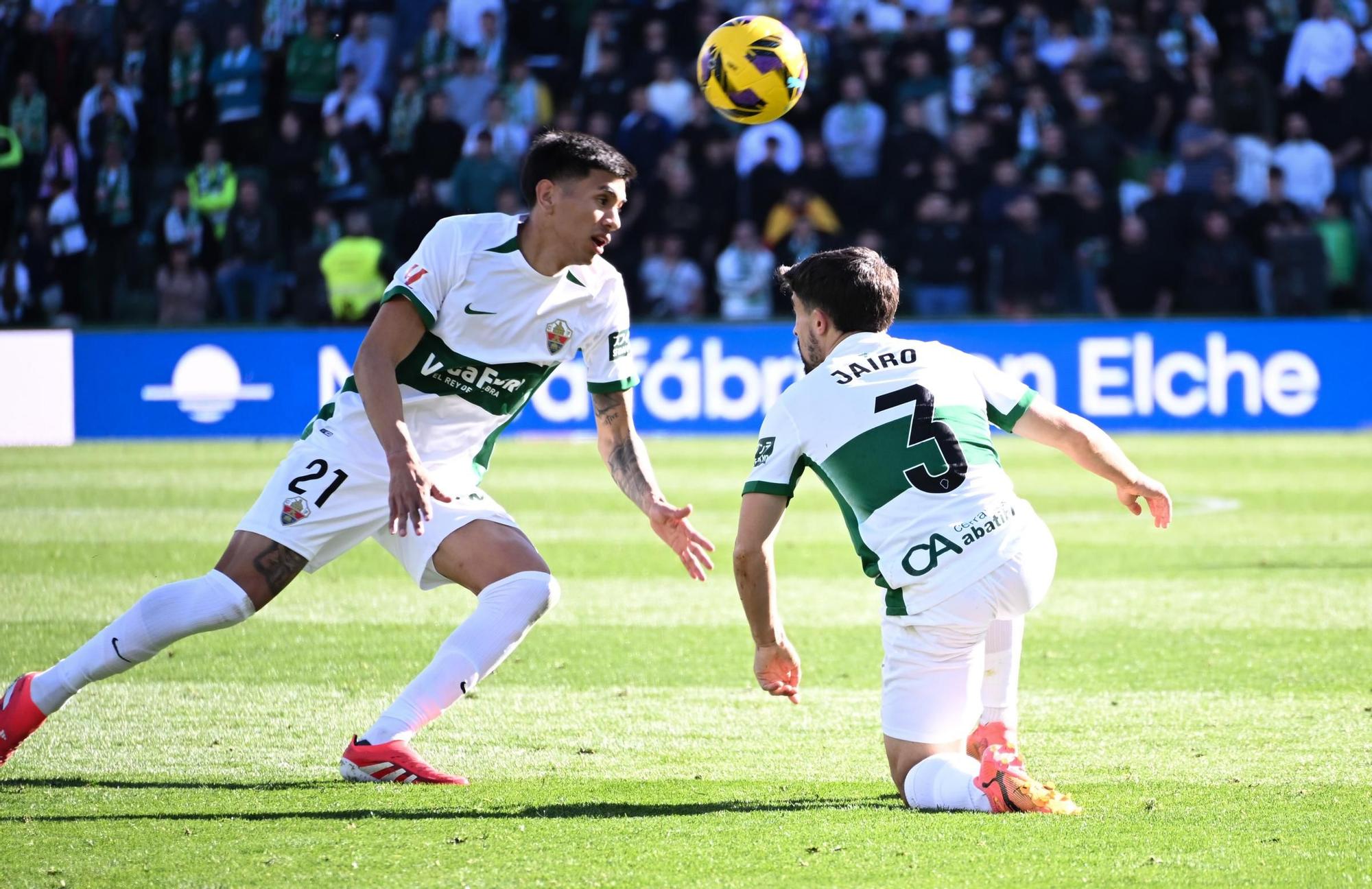 Las mejores imágenes del Elche CF - Tenerife (2-0) de la jornada 26 de la Liga Hypermotion