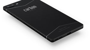 Arriba al mercat Carbon 1 MK II, un mòbil fabricat amb fibra de carboni