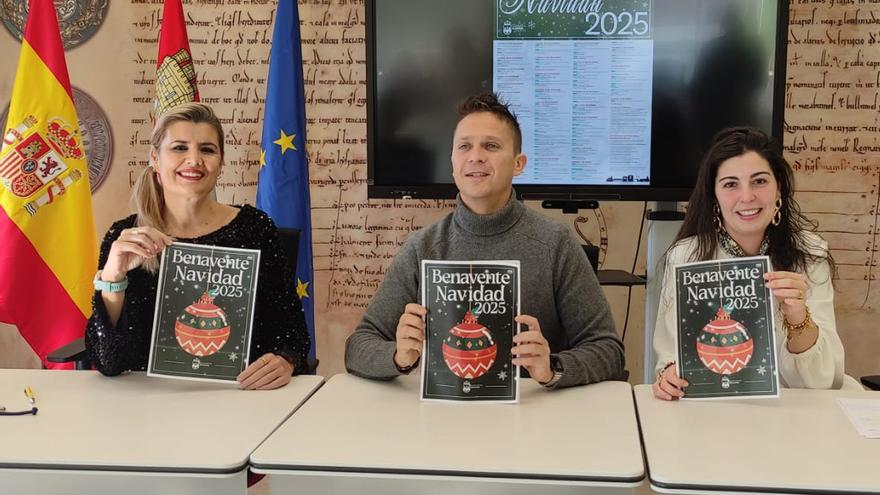 De izquierda a derecha: la concejala de Juventud y Deportes, el concejal de Fiestas y la edil de Cultura. | E. P.