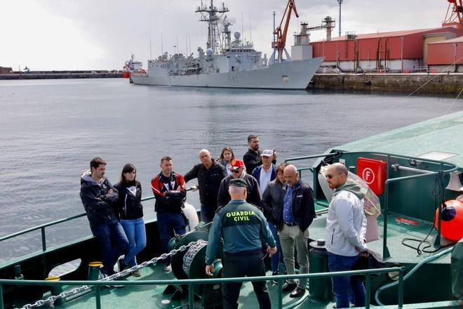 EN IMÁGENES: Así fue la visita institucional a los barcos de guerra que están en Gijón por el Día de las Fuerzas Armadas