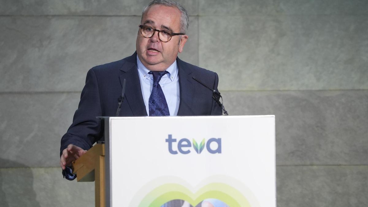 El director general de Teva España y Portugal, Juan Carlos Conde, insistió en la necesidad de seguir avanzando en la humanización de la sanidad.