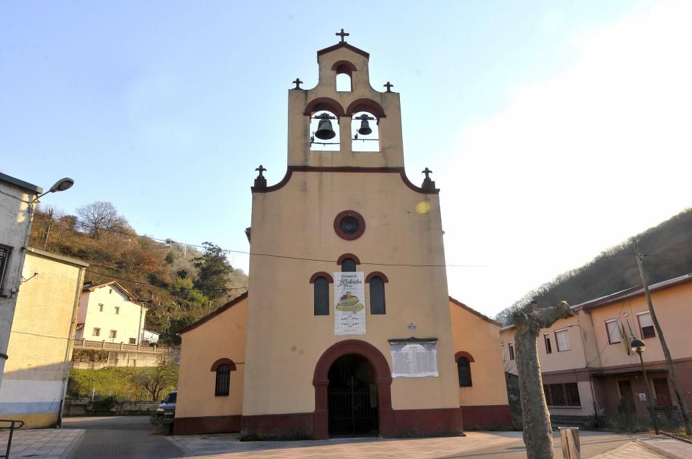 Restos del franquismo en Mieres