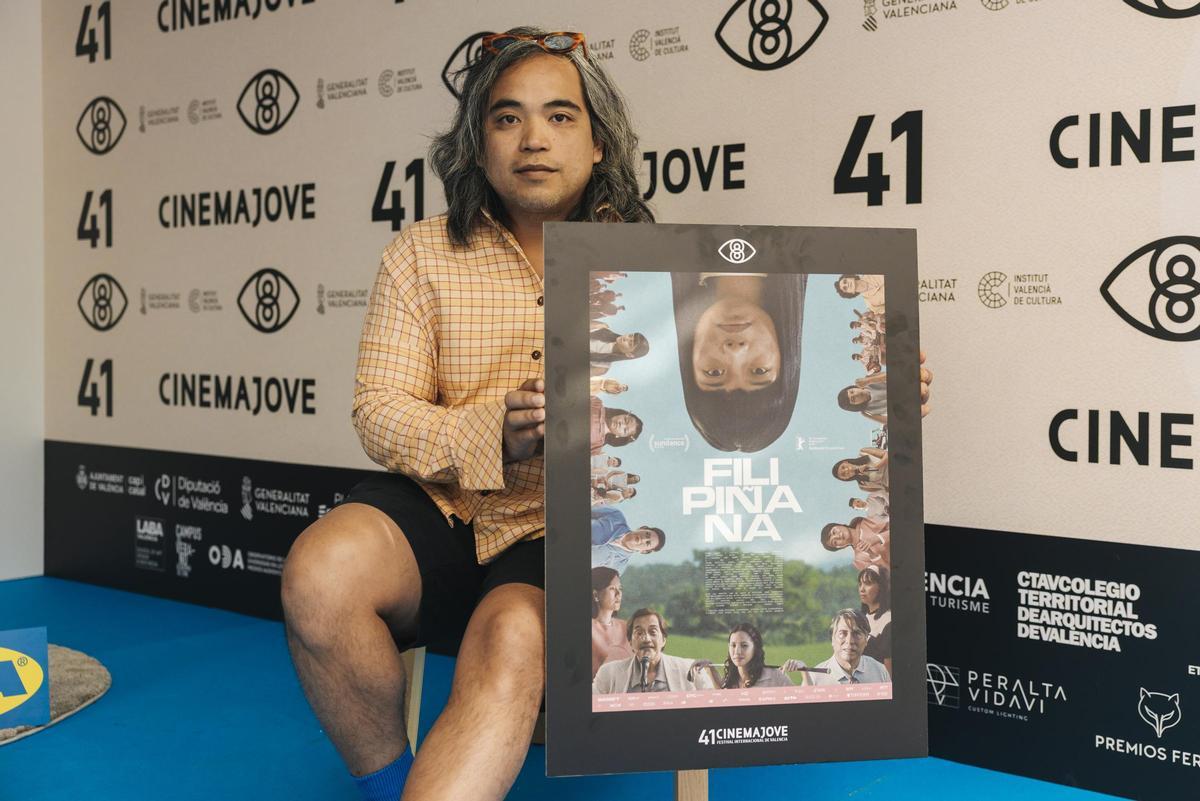 Rafael Manuel con su película 'Felipiñana'.
